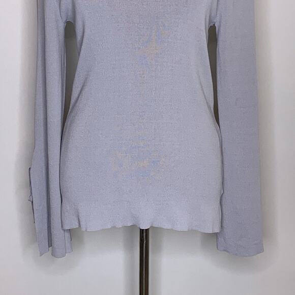 Fate by LFD gray slit tie sleeve sweater size Medium - Picture 4 of 10